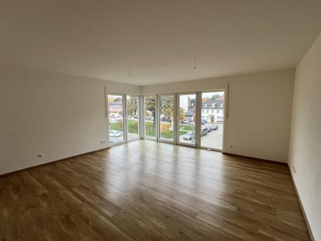 4 Zimmer Wohnung Aufzug Garage mit direkt Zugang zum Gebäude Baujahr 2016 Balkon