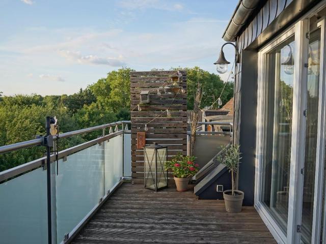 4 Zimmer Wohnung im Moltkeviertel umfassend renoviert