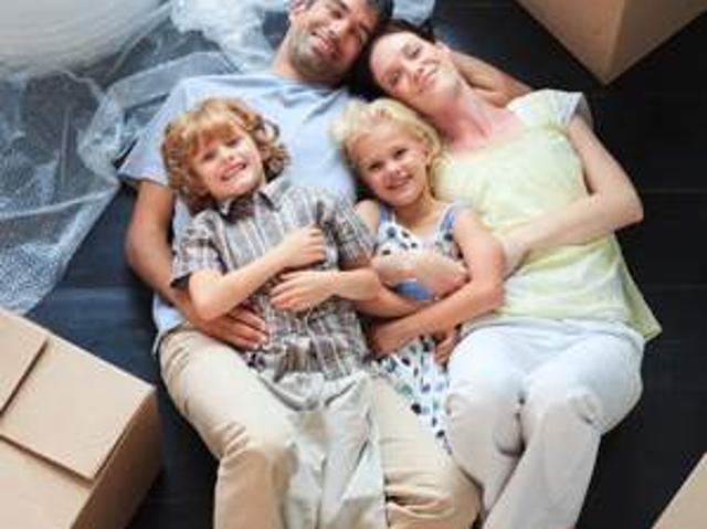 4 Zimmer Wohnung im 1. OG mit Südwest Loggia