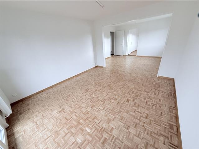4 Zimmer Wohnung im 1. Stock