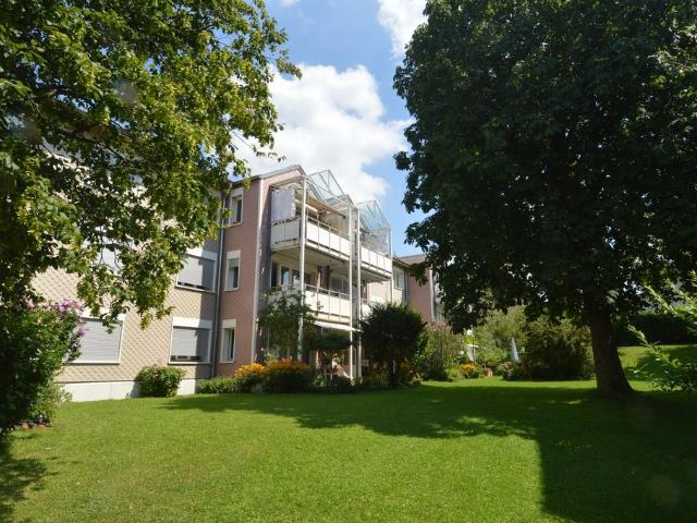 4 Zimmer Wohnung in Feldmeilen mieten