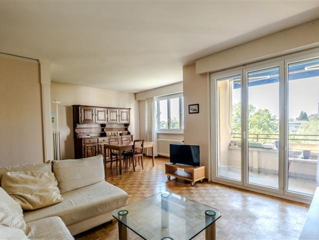 4 Zimmer Wohnung wird renoviert – zentrale Lage in Chailly