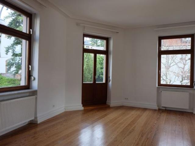 4 Zimmer Altbauwohnung Nähe des Südwestrundfunks in Baden Baden