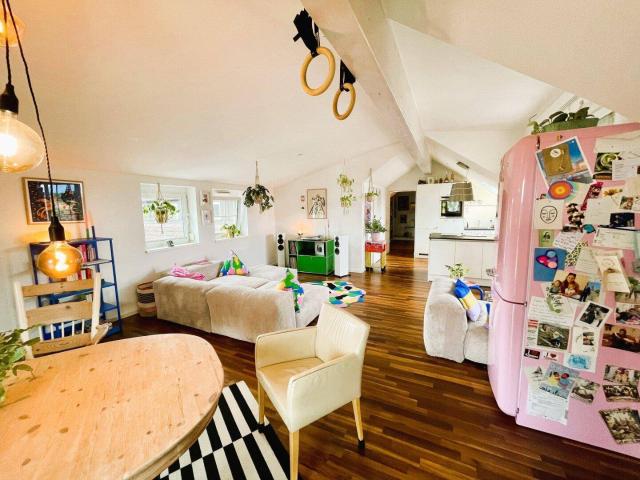 4 Zimmer Dachgeschosswohnung mit ca. 15m² Balkon für Individualisten in Gois/Wals