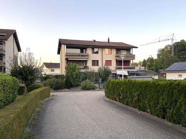 4 Zimmer Dachwohnung mit Balkon und Schwedenofen