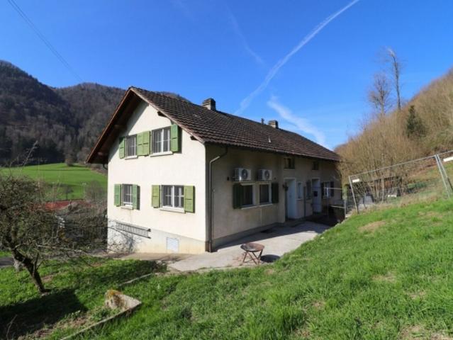 4 Zimmer Doppel EFH auf 760 m2 Land mit traumhafter Fernsicht