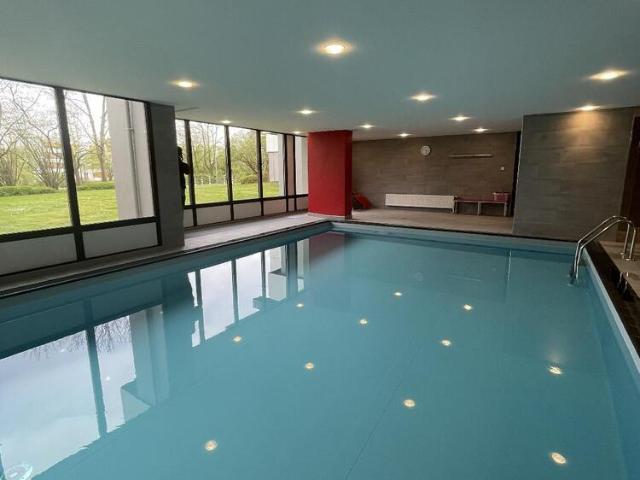 4 Zimmer Luxuswohnung mit Panoramablick bis ins Siebengebirgemit Schwimmbad und Sauna im Haus