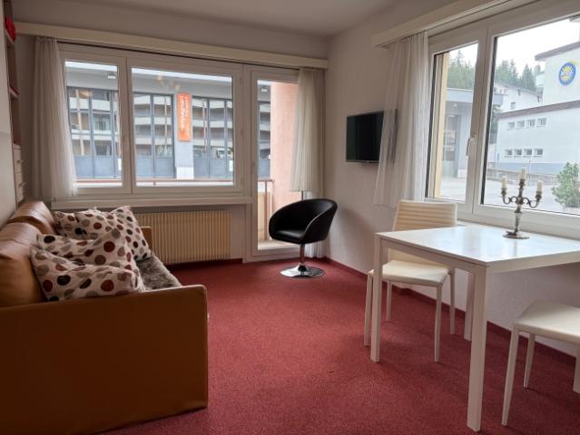 4 Zimmer Studiopaket mit Balkon und Bergsicht in Arosa