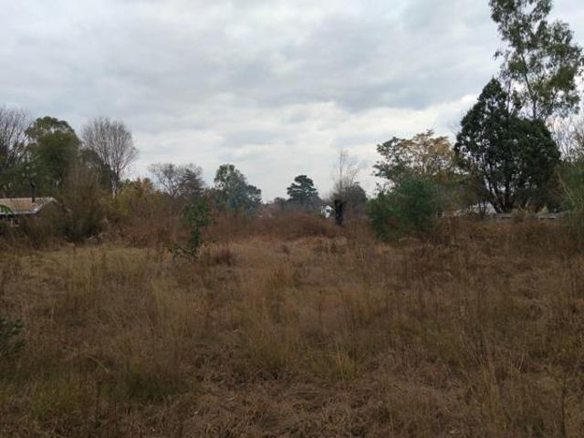 4 047 m² Land available in Henley on Klip