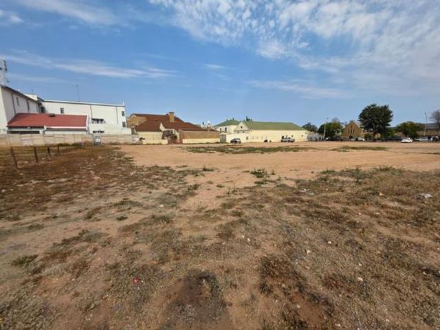 4 080 m² Land available in Oudtshoorn North