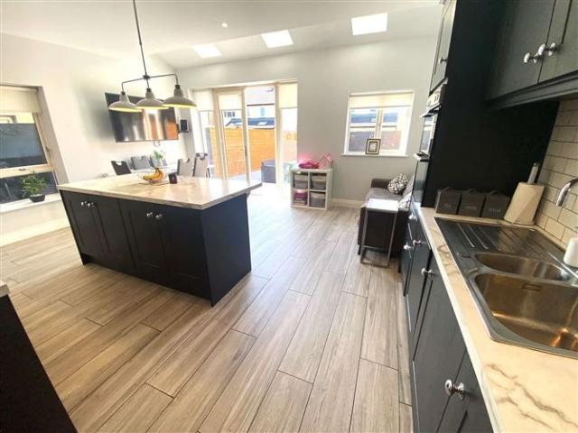 4,000 / month | Dodderbrook Glade, Knocklyon, Dublin 24 Ray Cooke Auctioneers 5021 MyHome. Ie Lettings