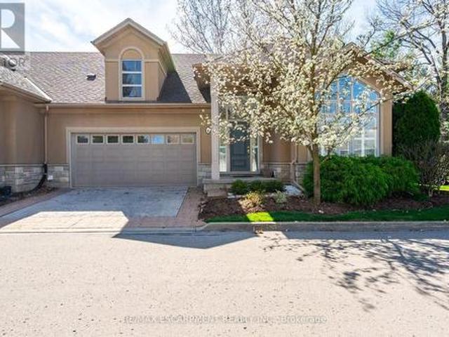 4 165 Glendale Avenue, St. Catharines, ON, L2T 2K2 townhouse for sale | Listing ID X12117 | Royal LePage