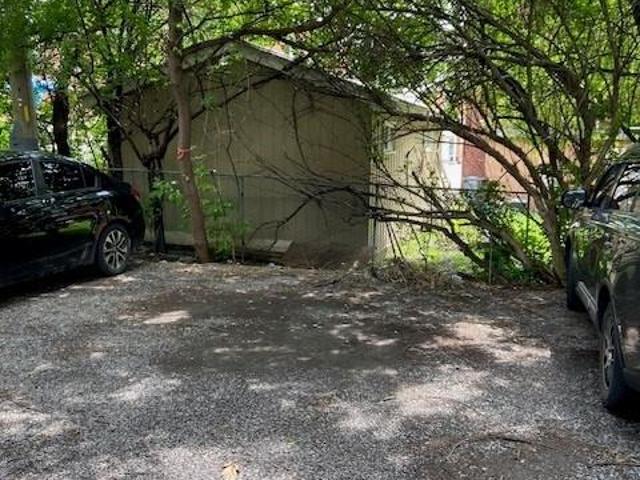 4 120 Lebrun Street 1 Bedroom Apartment for Rent at 120 Lebrun St, Ottawa, ON K1L 5C9 Vanier