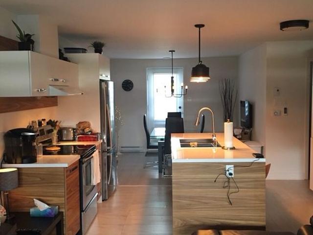 4 1/2 Moderne