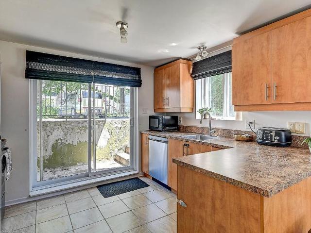 4 1/2 À BLAINVILLE DANS UN TRIPLEX TRANQUILLE
