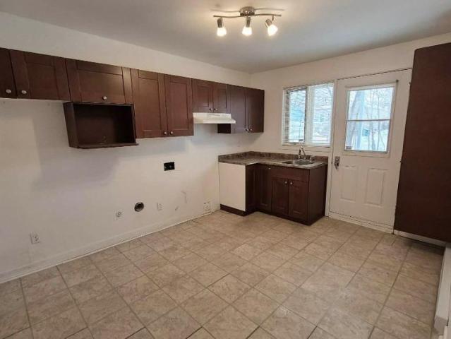 4 1/2 à louer, Charlesbourg
