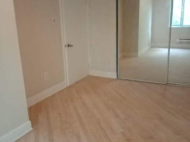 4 1/2 à Louer St Laurent près du REM Bois Franc