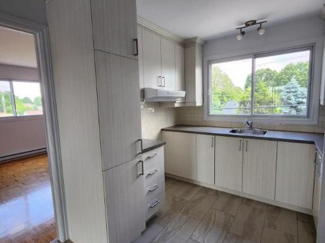 4 1/2 BOUL. CASAVANT O. ST HYACINTHE