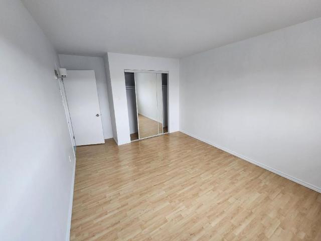 4 1/2 BOUL. CASAVANT O. ST HYACINTHE
