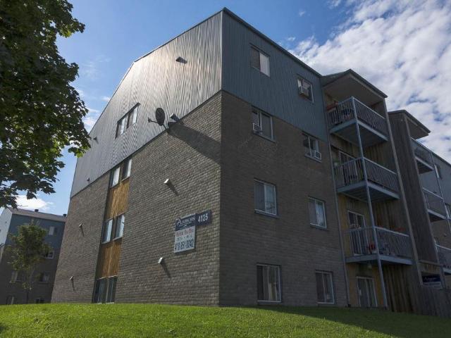 4 1/2 Charlesbourg Place Gros Pin libre