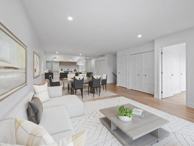 4 1/2 et 41/2 plus bureau, à louer Cowansville 500$ carte cadeau