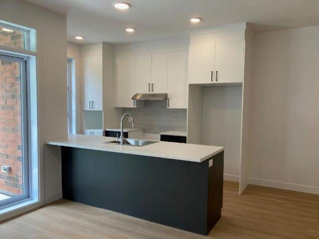 4 1/2 et 5 1/2 à louer St Hyacinthe pour 1er juillet 2026 Condo / Appartement / Logement