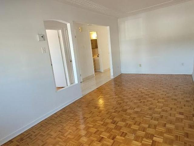 4 1/2 Rez de chaussé avec entrée indépendante prop occupants