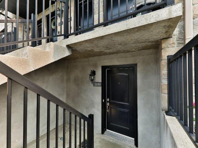 4 1/2 STYLE CONDO/ LAVAL CHOMEDEY