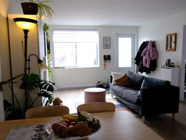 4 1/2 Villeray Rénové, electro inclus, stationnement disponnible