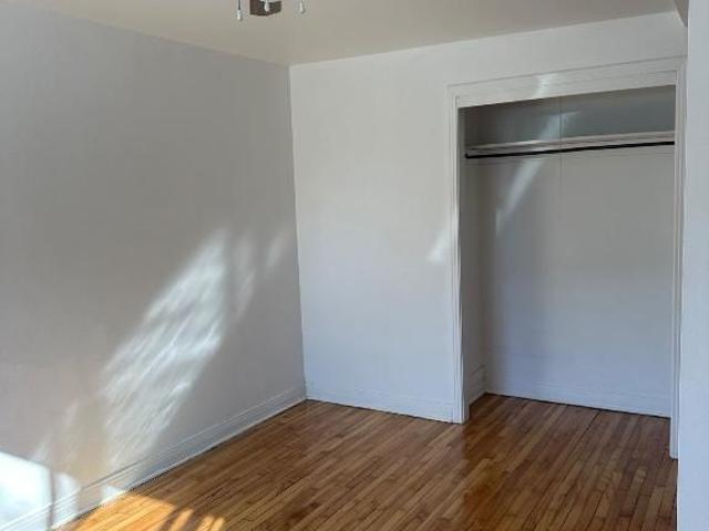 4 1/2 Villeray, très grand et bien situé