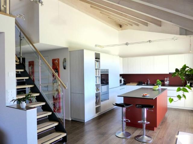 4 1/2 Zimmer Dachwohnung mit Galerie