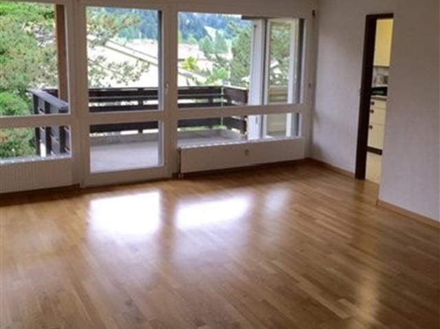 4 1/2 Zimmerwohnung mit zwei Balkonen