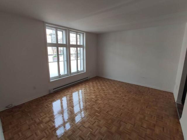 4 ½, 2 Chambres, Centre sud, Près UQAM