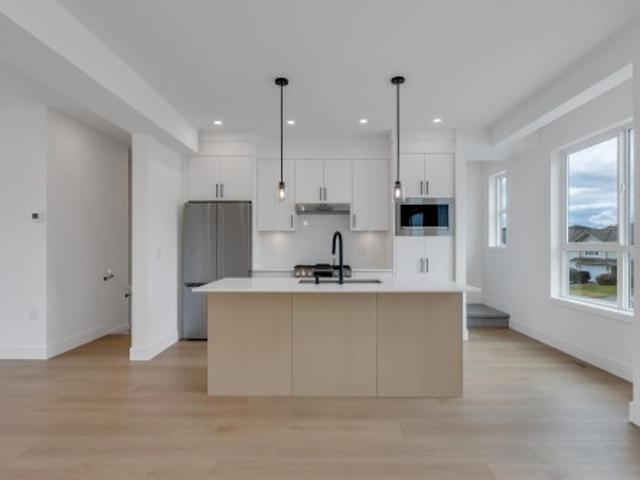 4 30501 Robin Drive, Abbotsford, BC, V2T 0M5 townhouse for sale | Listing ID R3143 | Royal LePage