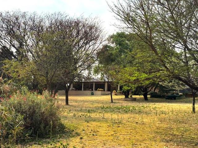 4.3 ha Land available in Kimbult AH