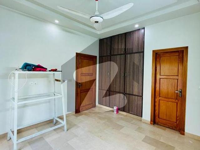 4.44 Marla Triple Story House for Rent D 12/1