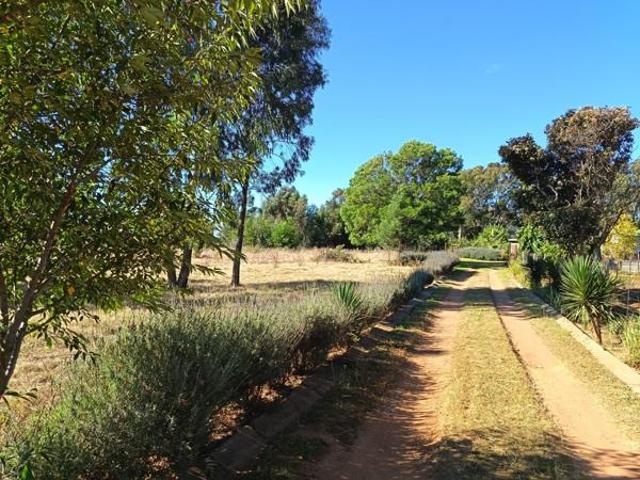 4 464 ha Land available in Randfontein Central