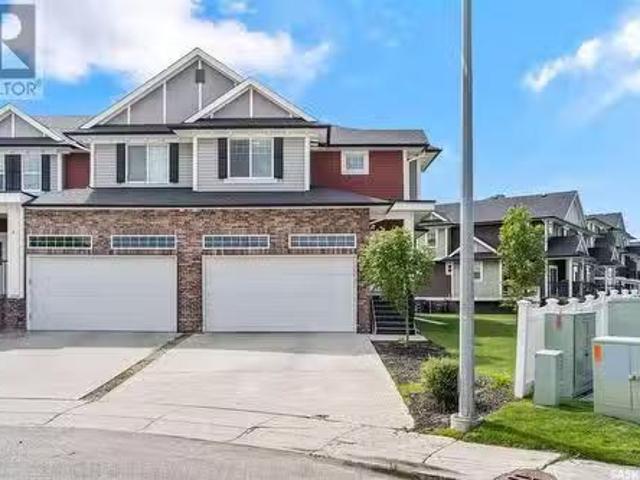 4 428 Snead Crescent, Warman, SK, S0K 4S1 townhouse for sale.