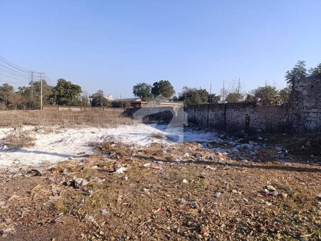 4.4 Kanal Commercial Corner Plot For Sale On Sheikhupura Faisalabad Road For Sale
