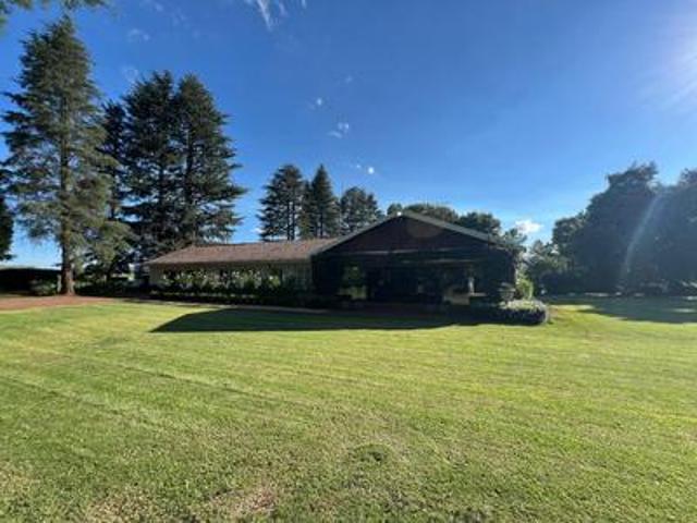 4.4 hectare small holding for sale,howick