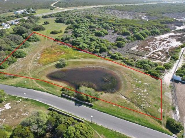 4 563 m² Land available in Struisbaai