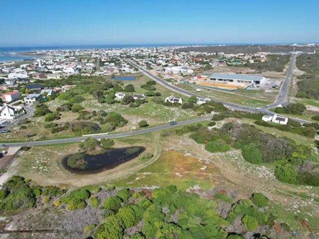 4 563 m² Land available in Struisbaai