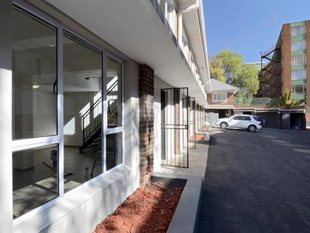 4.5 Bedroom Apartment in Muckleneuk