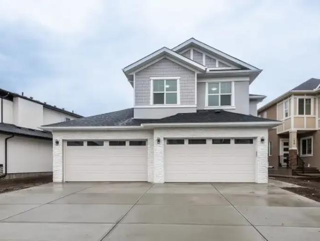4.5 Bedroom House Chestermere AB LS103011602