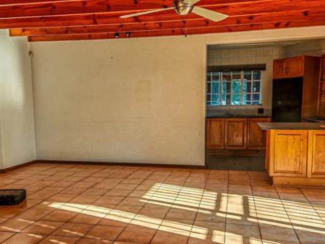 4.5 Bedroom House in White River Central