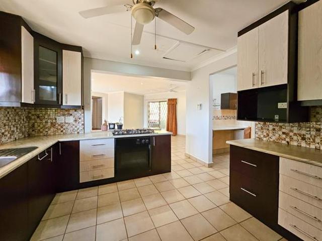 4.5 Bedroom House in Amanzimtoti