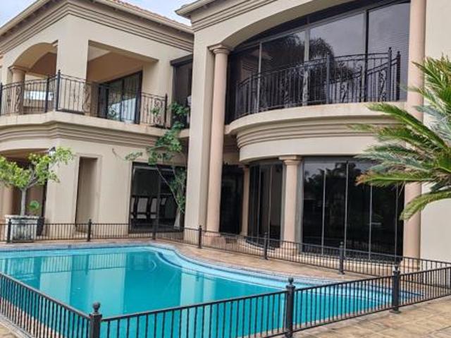 4.5 Bedroom House in Hartbeespoort Dam