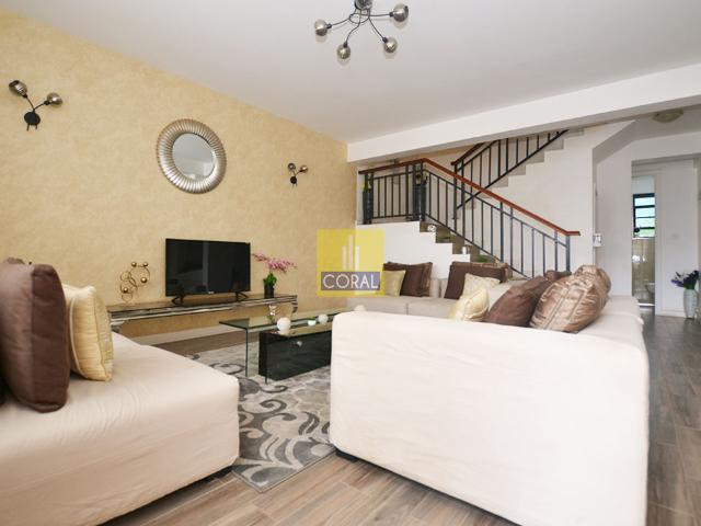 4 & 5 Bedroom Maisonettes For Sale In South C