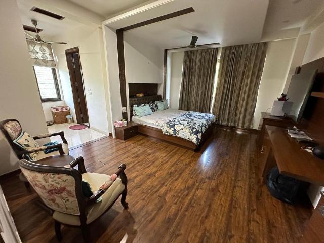 4.5 BHK Apartment in Trikuta Nagar for rent Jammu. The reference number is 19583352