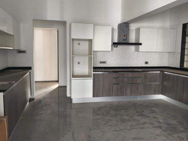 4.5 BHK Apartment in Viman Nagar for resale Pune. The reference number is 19253368